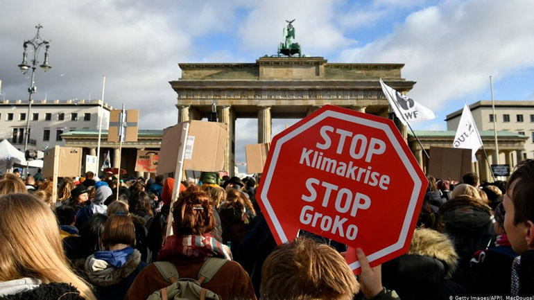 Γερμανία: ΜΚΟ και ακτιβιστές προσέφυγαν στη Δικαιοσύνη για την «ανεπαρκή» περιβαλλοντική πολιτική της κυβέρνησης