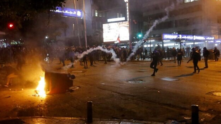 Λίβανος: Βίαια επεισόδια για δεύτερη συνεχόμενη νύχτα στη Βηρυτό