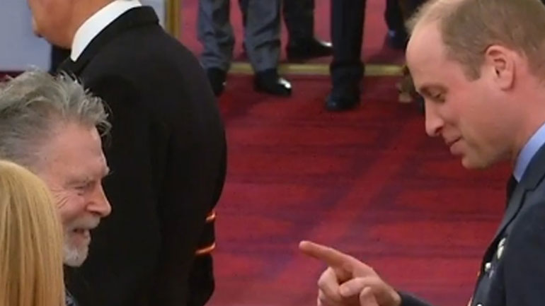 Πρίγκιπας William: Αποθεώθηκε στα social media για την κίνησή του σε κωφό