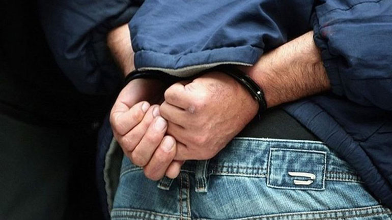 Συνελήφθη μέλος συμμορίας που διέπραττε ληστείες στην Αττική – Είχε συμμετάσχει σε αρπαγή ανηλίκου