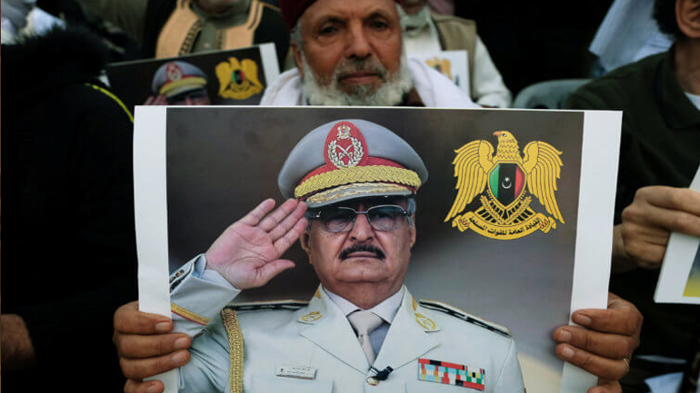 Oι «κρυφοί» σύμμαχοι του Χαφτάρ στη Λιβύη που φοβάται η Άγκυρα