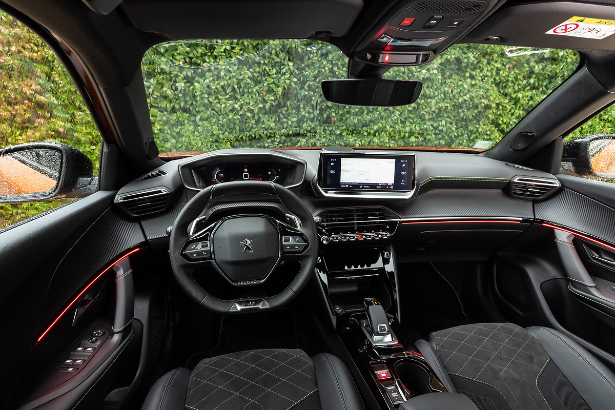 Εμπνευσμένο, high-tech και ποιοτικό το εσωτερικό του 2008