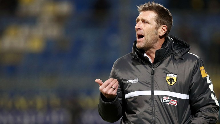 Καρέρα: «Να είμαστε ικανοί να αλλάζουμε συστήματα μέσα στον αγώνα»