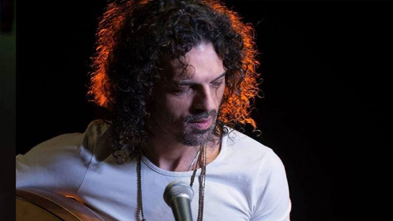 Ο Γιάννης Κουλούσιας κυκλοφορεί το πρώτο του προσωπικό άλμπουμ