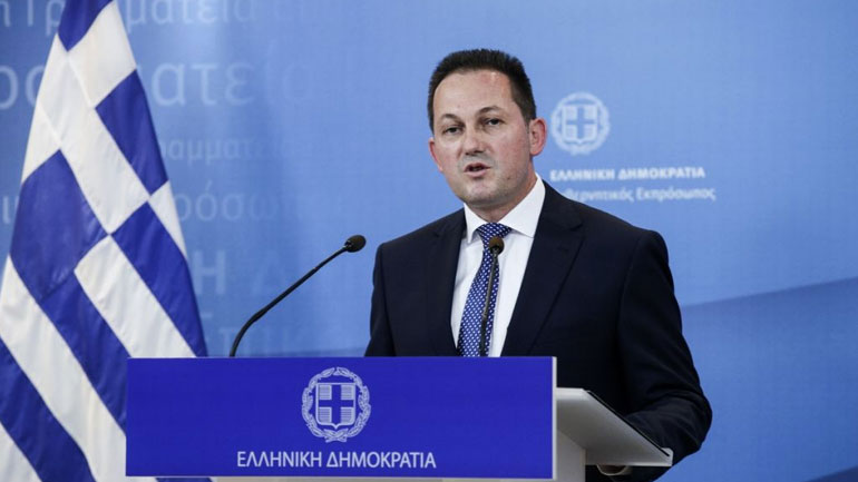 Πέτσας: Καταδικάζουμε απερίφραστα την επίθεση στις εφημερίδες «Δημοκρατία» και «Espresso»