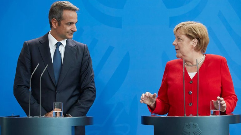 Τηλεφώνημα Μητσοτάκη-Μέρκελ για τη Λιβύη