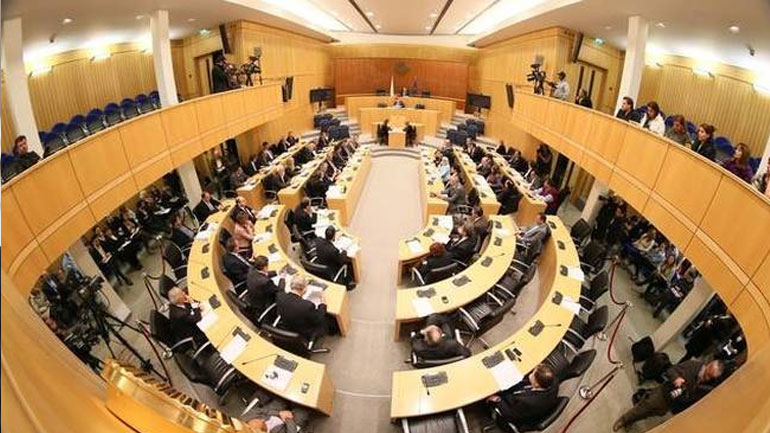 Κύπρος: Η Βουλή καταδικάζει ομόφωνα την αποστολή όπλων και στρατευμάτων στη Λιβύη