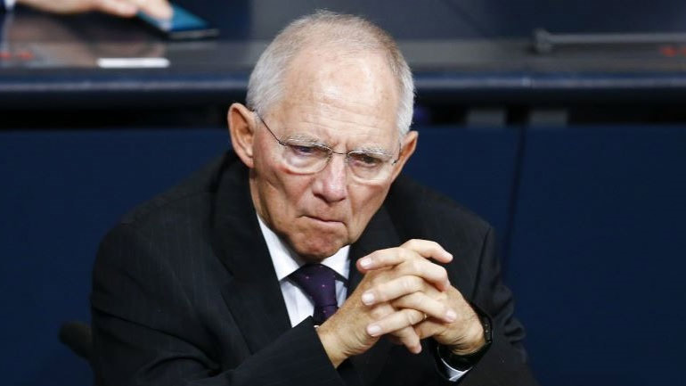 DW: Κατά της ανωνυμίας στο διαδίκτυο ο Σόιμπλε