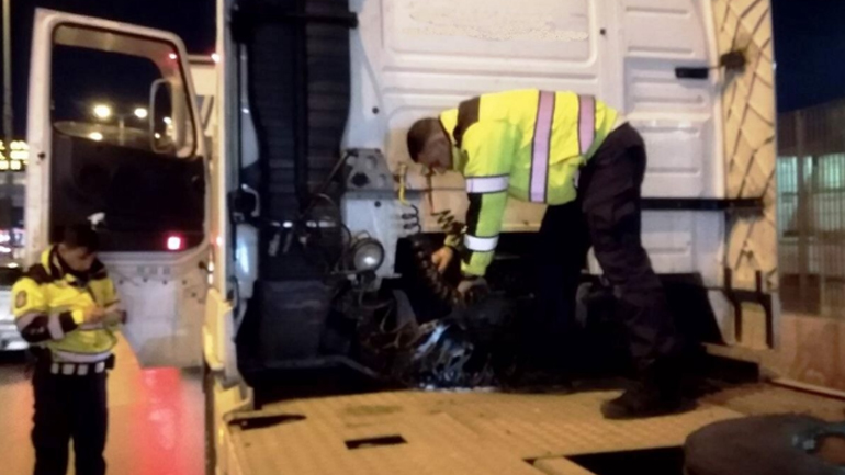 «Μπλόκο» στην κυκλοφορία δεκάδων φορτηγών στις Εθνικές οδούς