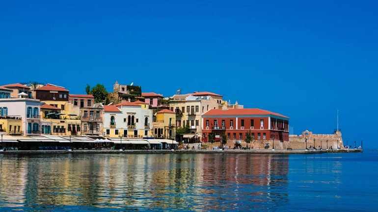 Θωρακίζεται το ενετικό λιμάνι των Χανίων