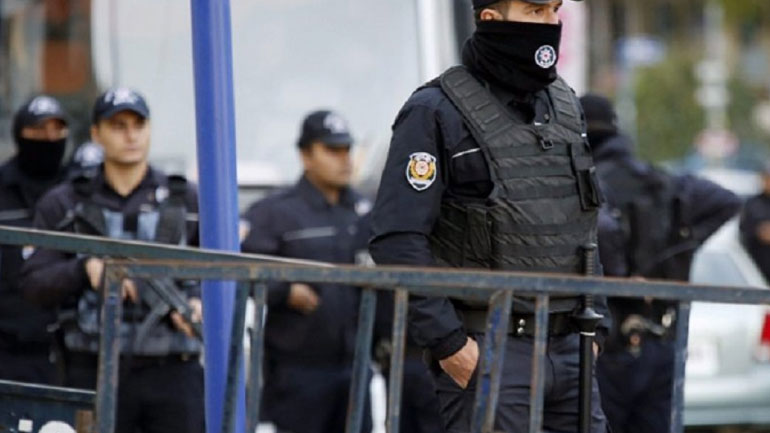 Η Άγκυρα απέλασε γυναίκα με τρία παιδιά που θεωρείται ύποπτη για τρομοκρατία