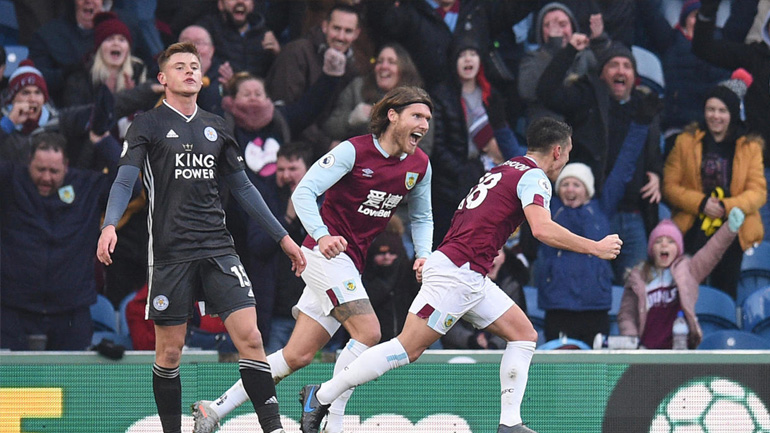 Ανατροπή της Μπέρνλι, 2-1 τη Λέστερ
