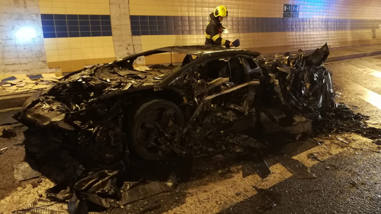 Lamborghini 1.250 ίππων έγινε στάχτη και αποκαΐδια