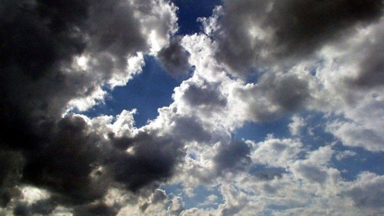 Άστατος ο καιρός σήμερα – Ισχυρός αντικυκλώνας σχηματίζεται στη Δ. Ευρώπη με πιθανό ρεκόρ υψηλών πιέσεων