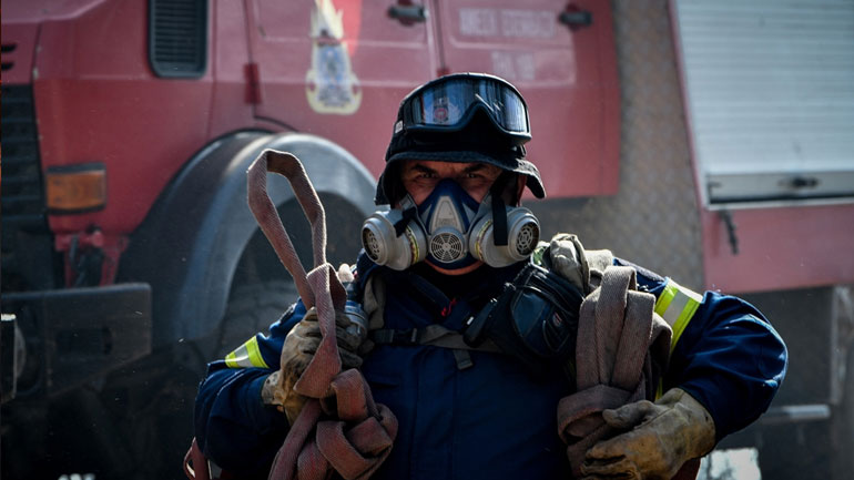Ένας νεκρός από φωτιά σε εγκαταλελειμμένο κτήριο στη Νίκαια