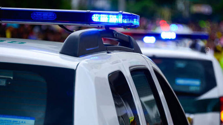 Άγριο έγκλημα στη Κύπρο: Μαχαίρωσε 31χρονη μπροστά στα παιδιά της