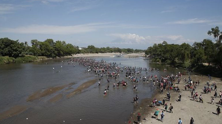 Μεξικό: Μετανάστες από τη Γουατεμάλα προσπάθησαν να περάσουν τα σύνορα στον ποταμό Σουτσιάτε