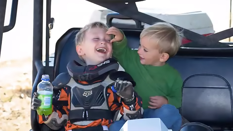 Ταλέντο στο motocross ετών.. τεσσάρων!