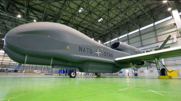 Στόλτενμπεργκ: Τα νέα κατασκοπευτικά drones RQ-4D Phoenix του NATO θα μπορούν να βλέπουν σε βάθος τη Ρωσία