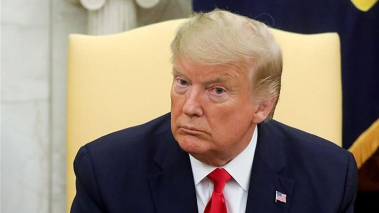 Το 51% των Αμερικανών θέλει καταδίκη και καθαίρεση του προέδρου Τραμπ