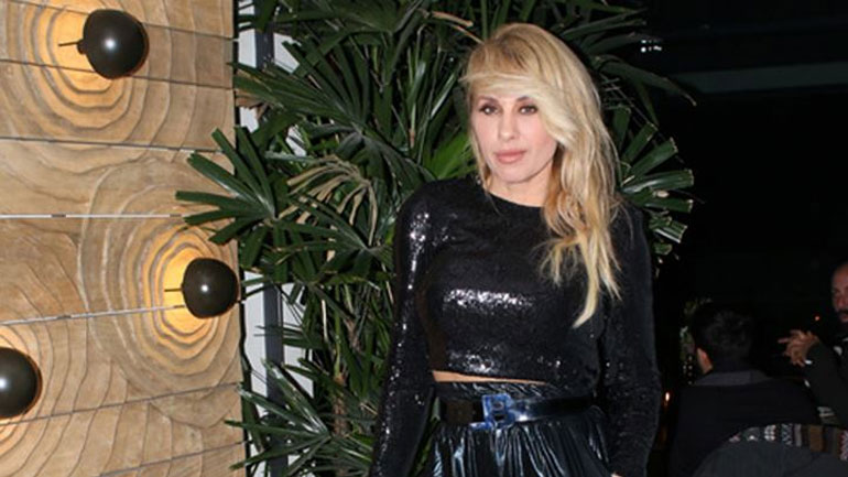 Γωγώ Μαστροκώστα: Βραδινή έξοδος με total black look!