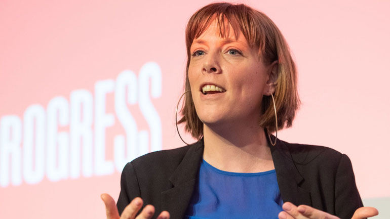 Βρετανία: Αποχώρησε η Τζες Φίλιπς, μία εκ των πέντε επίδοξων διαδόχων του Κόρμπιν