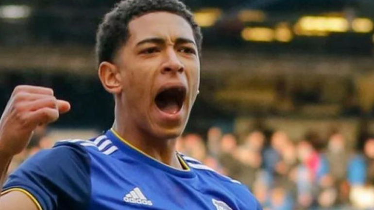 Μάντσεστερ Γιουνάιτεντ: Προσφέρει 35 εκατ. ευρώ για 16χρονο ποδοσφαιριστή!