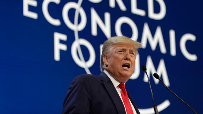 Tραμπ στο Νταβός: «Δρομολογούμε εμπορική συμφωνία με την ΕΕ»