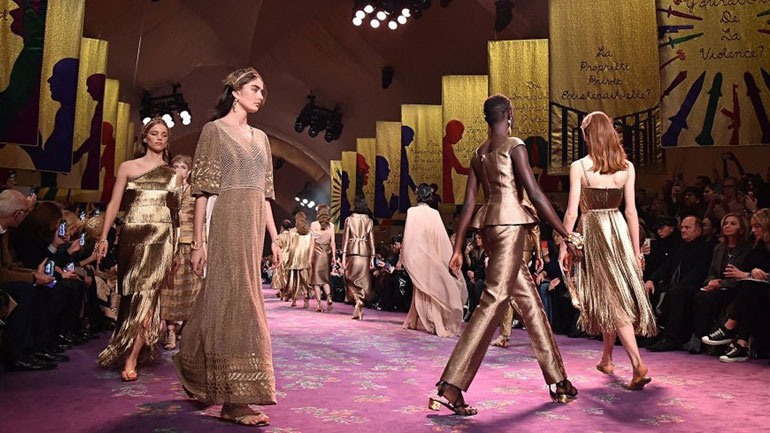 H νέα haute Coutoure collection του Dior είναι εμπνευσμένη από την αρχαία Ελλάδα