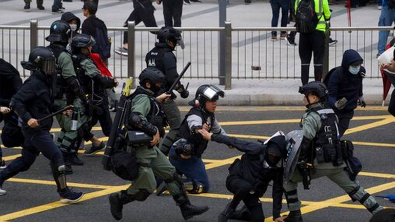 Κολομβία: Η πρώτη μεγάλη μαζική κινητοποίηση του 2020 αμαυρώθηκε από επεισόδια