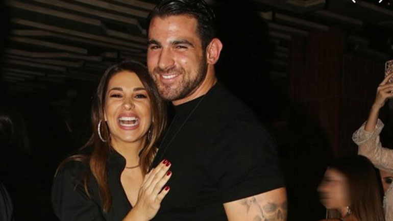 Αναβάλλεται ο γάμος της Ελένης Χατζίδου και του Ετεοκλή Παύλου – Τι συνέβη;