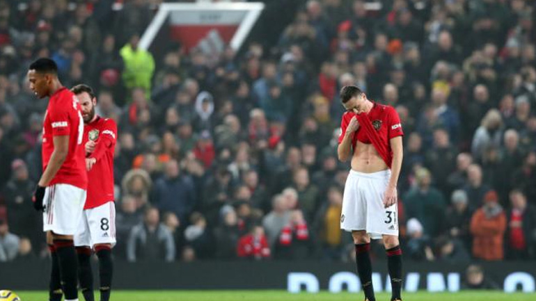 Αγγλία: Θύμα έκπληξης η Γιουνάιτεντ, ηττήθηκε στην έδρα της με 2-0 από την Μπέρνλι