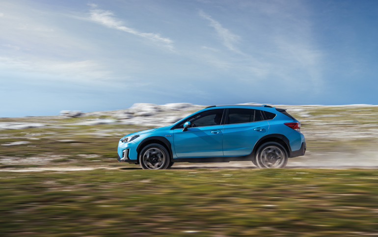 Το δίλιτρο υβριδικό μηχανικό σύνολο δένει πολύ καλά με το αμάξωμα του XV