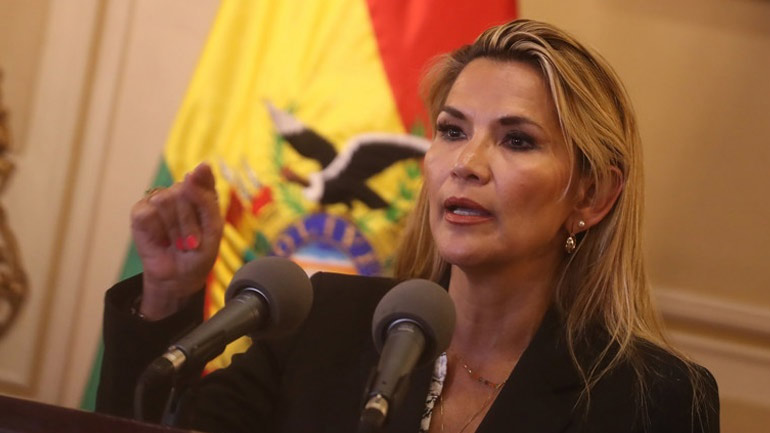 Βολιβία: Δύο υπουργοί τάσσονται υπέρ της υποβολής υποψηφιότητας της μεταβατικής προέδρου στις εκλογές του Μαΐου