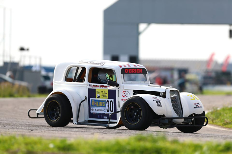 Το συγκεκριμένο είναι το τελευταίας γενιάς Legend Car.