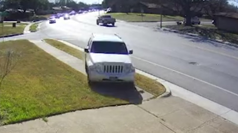 Πήγε ευθεία στο δέντρο!