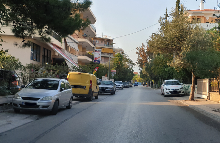 Κι αυτή η εικόνα από την οδό Μεσογείων...