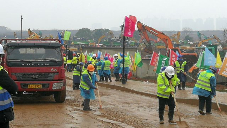 Νοσοκομείο για τον κοροναϊό κτίζουν σε δέκα ημέρες στην Κίνα