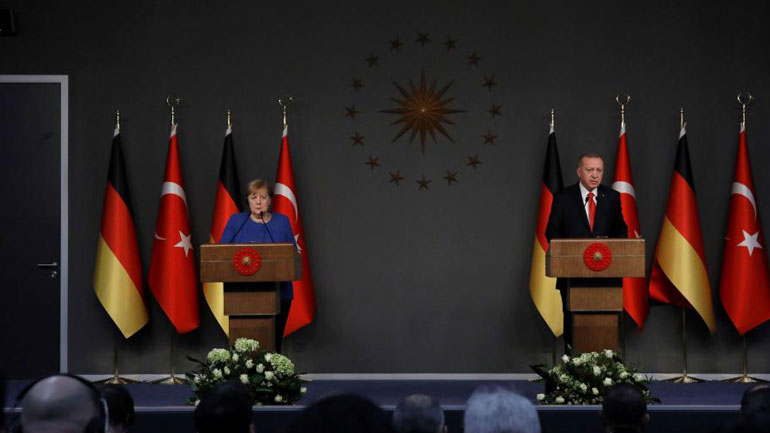 Ερντογάν: Η Τουρκία δεν θα εγκαταλείψει τη Λιβύη και τον Σάρατζ