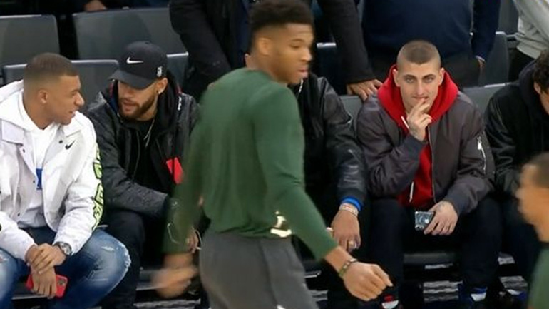 O Nεϊμάρ, ο Εμπαπέ και οι υπόλοιποι αστέρες της Παρί πήγαν να απολαύσουν τον Αντετοκούνμπο O Nεϊμάρ, ο Εμπαπέ και οι υπόλοιποι αστέρες της Παρί πήγαν να απολαύσουν τον Αντετοκούνμπο