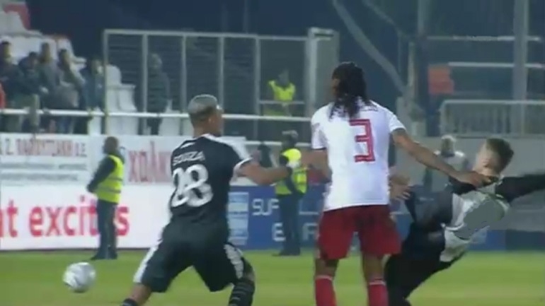 ΑΠΙΣΤΕΥΤΟ: Στέλεχος του ΟΦΗ δηλώνει για τη βιαιοπραγία του Σεμέδο ότι «Συμβαίνουν αυτά στα γήπεδα…».