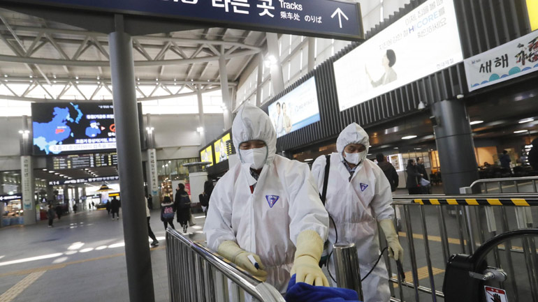 Το Παρίσι σχεδιάζει να ναυλώσει λεωφορεία για την αποχώρηση των Γάλλων υπηκόων από την πόλη Ουχάν