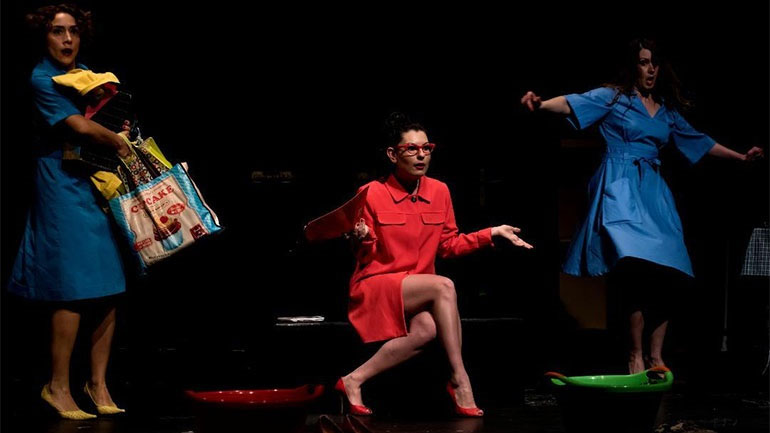 «SuperWoman» στο θέατρο Faust