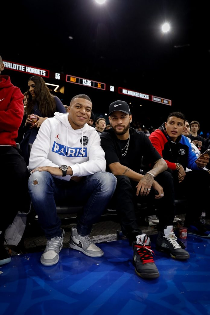 Eμπαπέ και Νεϊμάρ απόλαυσαν από κοντά τον Γιάννη Αντετοκούνμπο και την παρέα του