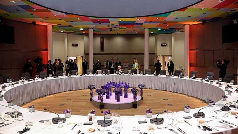 Έκτακτη Σύνοδος Κορυφής της Ε.Ε. για το νέο Πολυετές Δημοσιονομικό Πλαίσιο Έκτακτη Σύνοδος Κορυφής της Ε.Ε. για το νέο Πολυετές Δημοσιονομικό Πλαίσιο