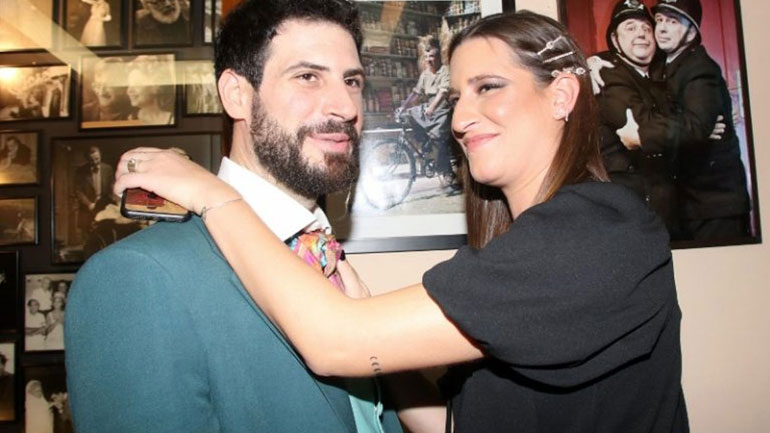 Θανάσης Πατριαρχέας: Η πρώτη φωτογραφία με την κόρη του μέσα από μαιευτήριο