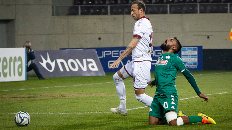 ΑΕΛ: «Τι χειρουργείο είναι αυτό;»