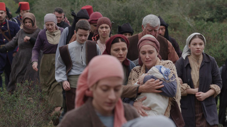 Κόκκινο Ποτάμι: Τούρκοι χωρικοί επιτίθενται στην πομπή