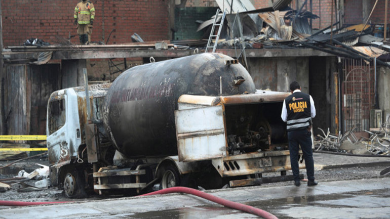 Περού: Στους 13 ανέρχονται οι νεκροί από την έκρηξη βυτιοφόρου λόγω διαρροής αερίου