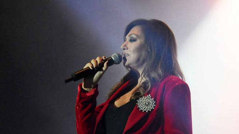 Τα πρώτα λόγια της Καίτης Γαρμπή επί σκηνής μετά τη ληστεία στο σπίτι της